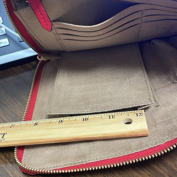 Red Leather zipped Wristlet. 10 X 7.5 inches. - Picture 7 of 7